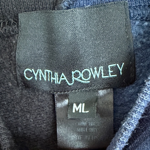 - Blue and Black - Picture 2 of 8